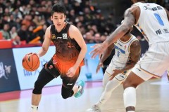 山东高速男篮谢智杰入选CBA星锐队 赛季场均4.8分2.5板