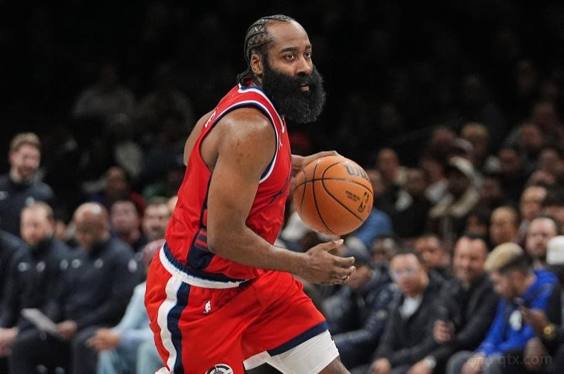 曝哈登申请交易